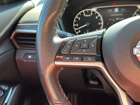 Certified 2023 Nissan Altima 2.5 SV w/ SV Premium Package image 15