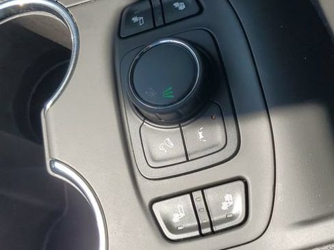 Used 2023 GMC Terrain SLT w/ Elevation Edition FWD image 28