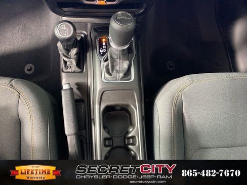 New 2025 Jeep Gladiator Sport image 24