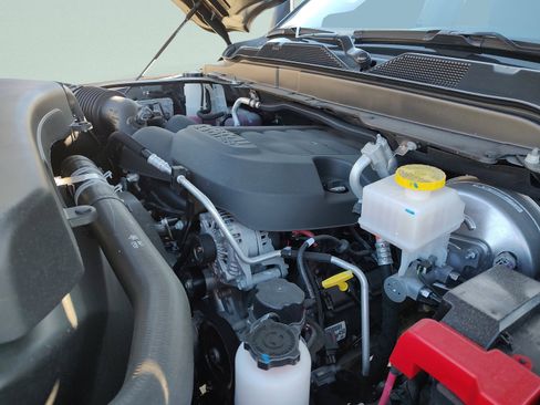 New 2024 RAM 2500 Tradesman w/ Chrome Appearance Group image 33