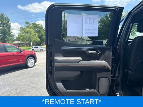 Used 2025 GMC Sierra 1500 AT4 w/ AT4 Premium Package AWD/4WD image 13