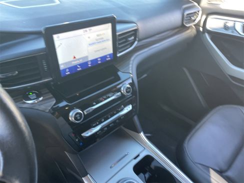 Used 2021 Ford Explorer Limited w/ Equipment Group 301A image 24