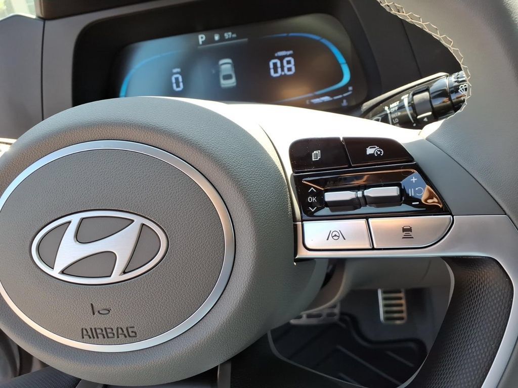Certified 2026 Hyundai Elantra SEL Sport FWD image 19