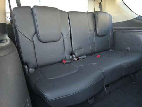 Used 2024 Nissan Armada SL w/ Captain's Chairs Package image 12