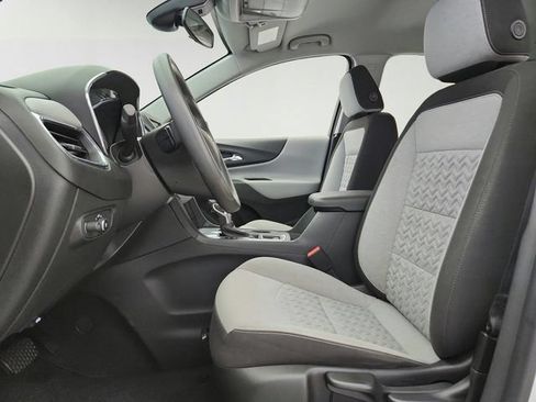 Used 2023 Chevrolet Equinox LS FWD image 10