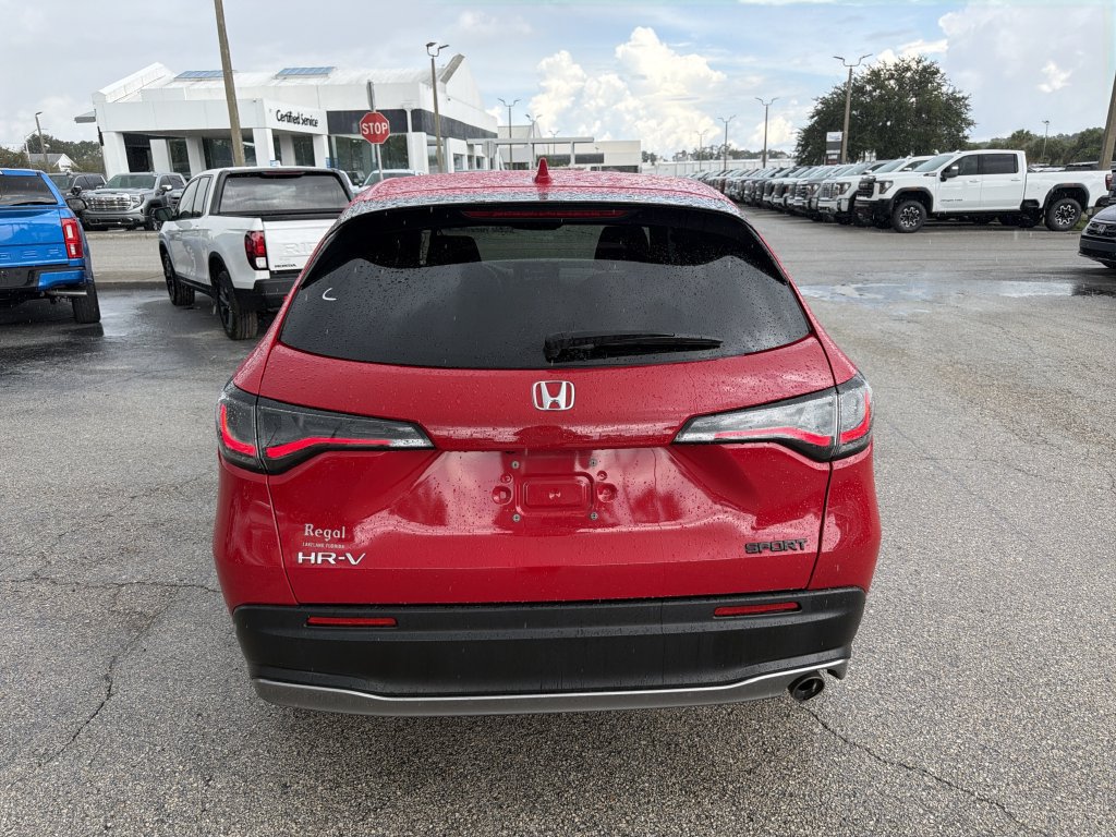 Used 2024 Honda HR-V Sport image 5