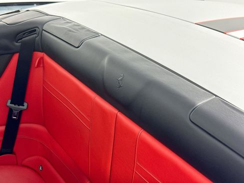 Used 2015 Ferrari California T RWD image 38