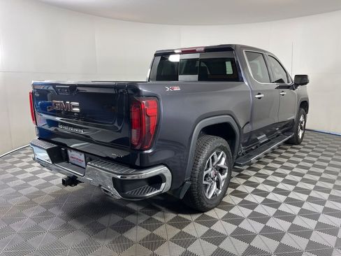 Used 2022 GMC Sierra 1500 SLT w/ SLT Premium Plus Package image 5