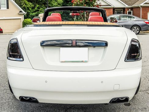 Used 2016 Rolls-Royce Dawn RWD image 7