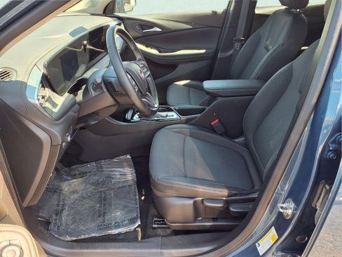 Used 2024 Buick Encore GX Preferred FWD image 17