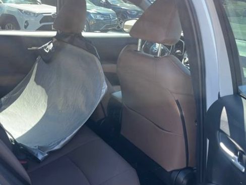 Used 2026 Toyota Corolla Cross XLE FWD image 6