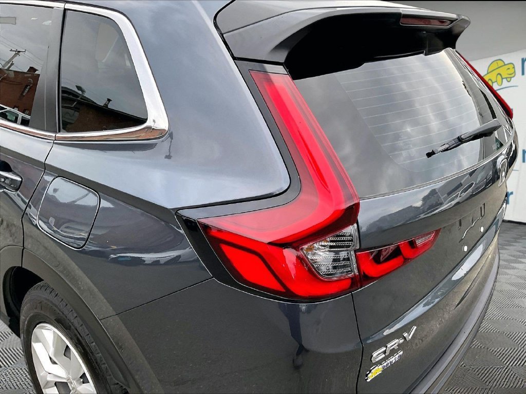 Used 2023 Honda CR-V LX image 33