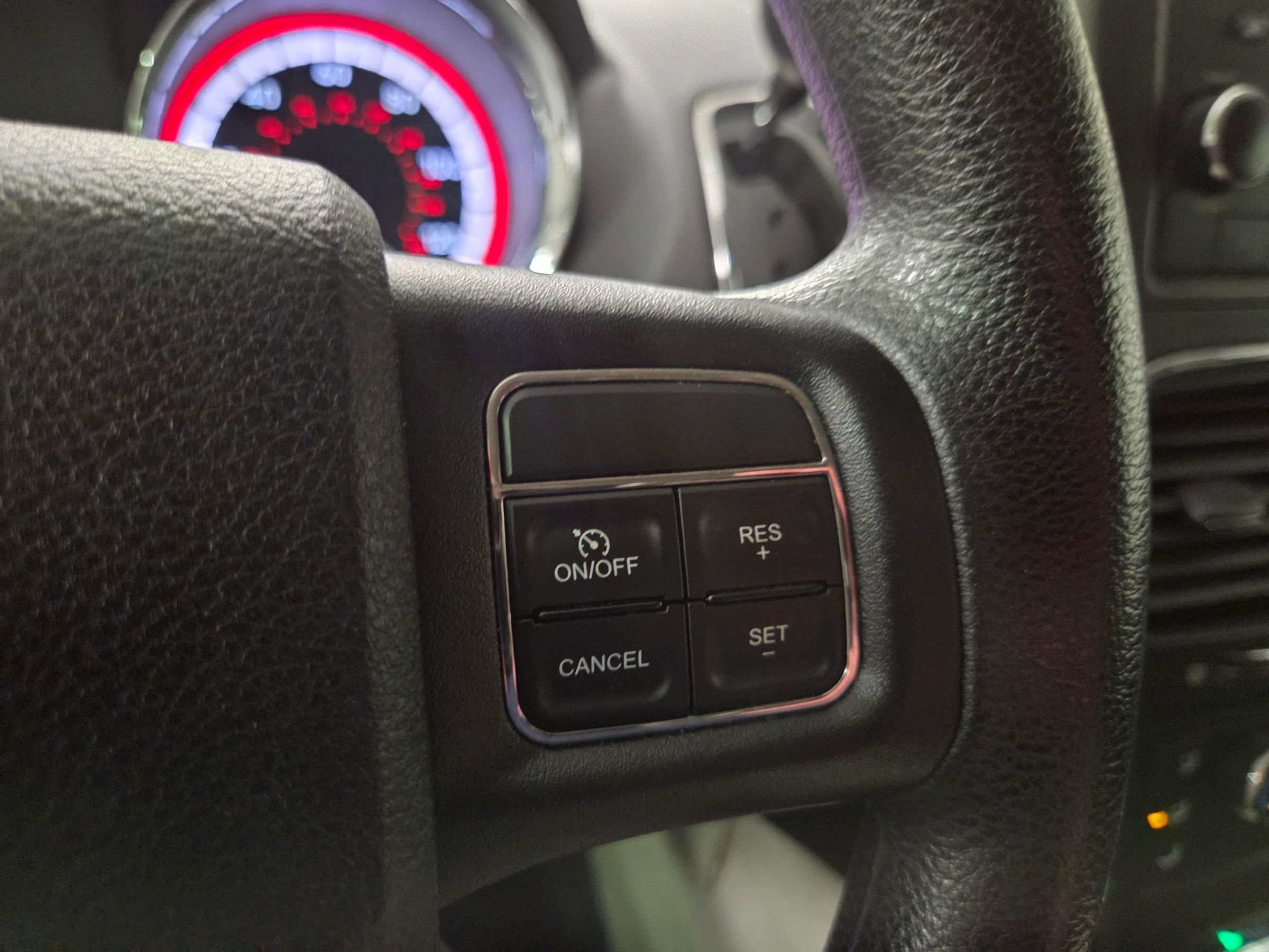 Used 2013 Dodge Grand Caravan SE FWD image 18
