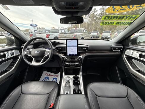 Used 2023 Ford Explorer Limited w/ Hybrid Equipment Group 310A image 11