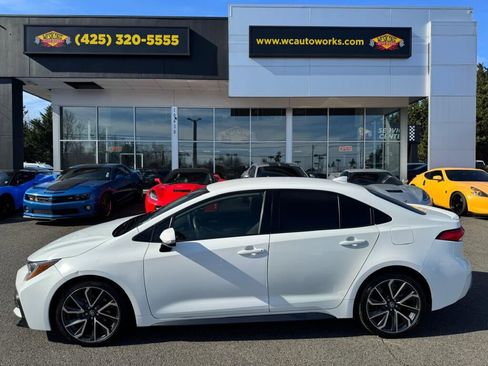 Used 2020 Toyota Corolla SE w/ Carpet Mat Package (TMS) image 2