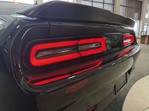 Used 2023 Dodge Challenger R/T w/ Plus Package image 8