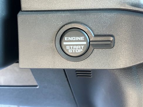 New 2025 Ford Bronco 2-Door image 8