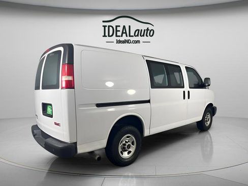 Used 2015 GMC Savana 2500 image 5