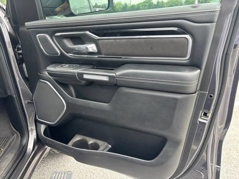 Used 2021 RAM 1500 Laramie AWD/4WD image 7