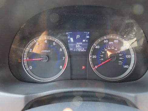 Used 2013 Hyundai Accent GLS w/ Premium Pkg FWD image 49