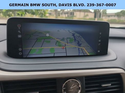 Used 2022 Lexus RX 350L Premium w/ Premium Package image 21