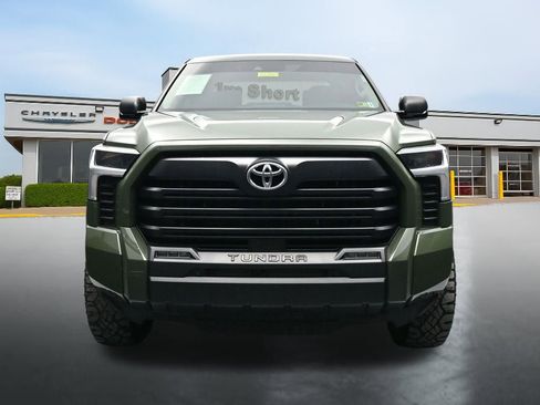 Used 2023 Toyota Tundra SR5 w/ SR5 Premium Package AWD/4WD image 8