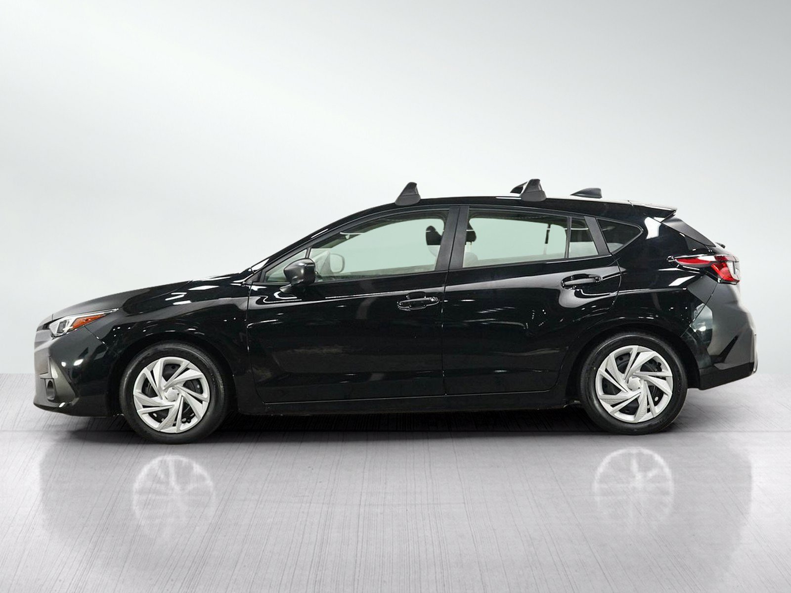 Used 2024 Subaru Impreza 2.0i w/ Popular Package #1A AWD/4WD image 2