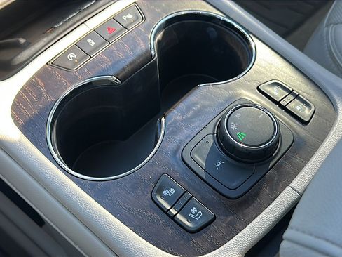 Used 2023 GMC Acadia Denali w/ Denali Ultimate Package image 36