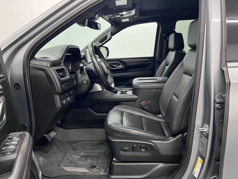Used 2023 Chevrolet Tahoe LT w/ Luxury Package AWD/4WD image 5