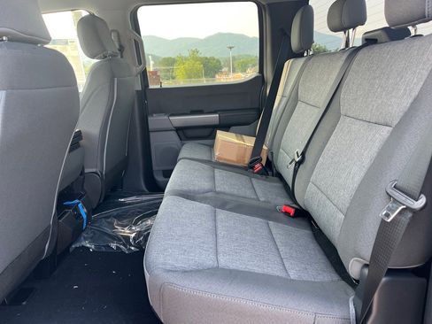 New 2025 Ford F250 XL w/ STX Appearance Package image 19