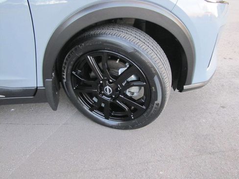 Used 2024 Nissan Kicks SR image 24