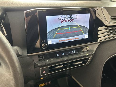 Used 2025 Toyota Camry LE FWD image 18
