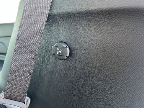 New 2026 Chrysler Pacifica Select image 51