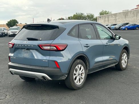 Used 2025 Ford Escape Active AWD/4WD image 3