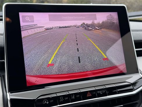 Used 2024 Jeep Compass Limited image 18