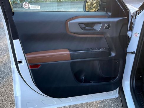 Used 2025 Ford Bronco Sport Outer Banks w/ Outer Banks Tech Package+ image 9