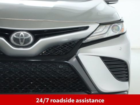 Used 2018 Toyota Camry XSE FWD image 9