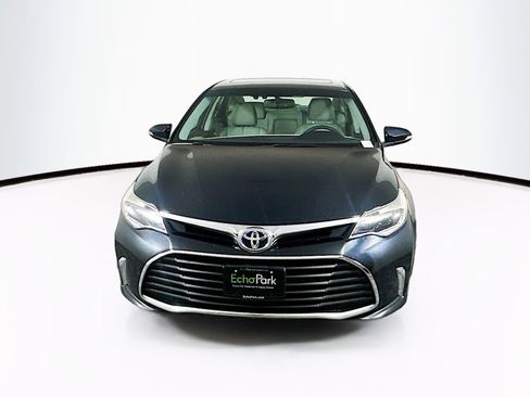 Used 2016 Toyota Avalon Limited FWD image 2
