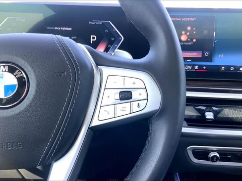 Used 2024 BMW X7 xDrive40i image 22