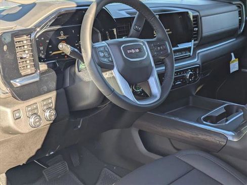New 2026 GMC Sierra 2500 SLT w/ SLT Premium Package image 9