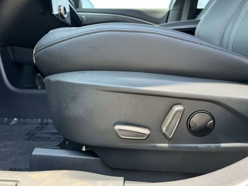 Used 2023 Ford Mustang Mach-E Select image 14