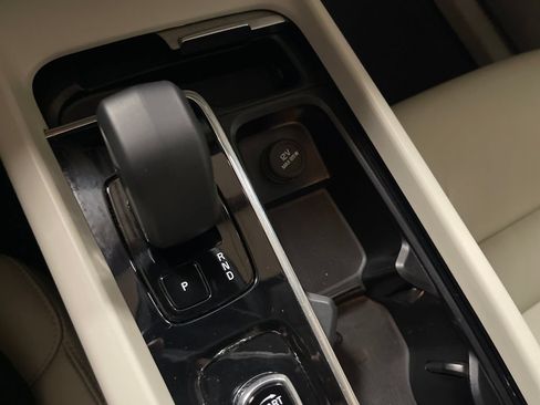 Certified 2023 Volvo XC60 B5 Plus w/ Climate Package AWD/4WD image 24