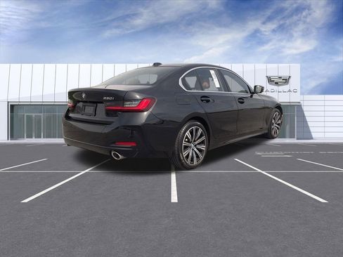 Used 2025 BMW 330i xDrive Sedan AWD/4WD image 8