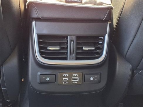 Certified 2025 Subaru Outback Limited image 11