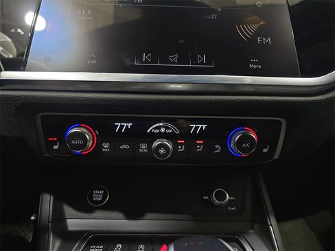 Certified 2025 Audi Q3 2.0T Premium w/ Convenience Package image 22