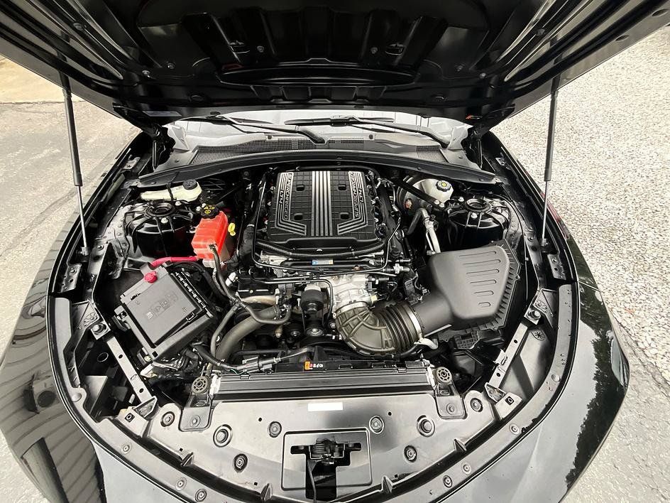 Used 2021 Chevrolet Camaro ZL1 RWD image 3