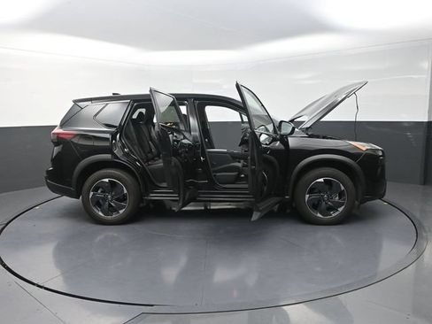 Used 2024 Nissan Rogue SV AWD/4WD image 46