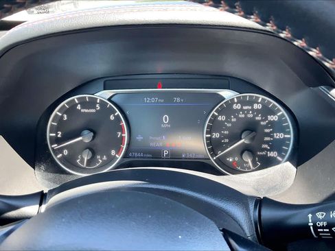 Used 2025 Nissan Altima 2.5 SR FWD image 25