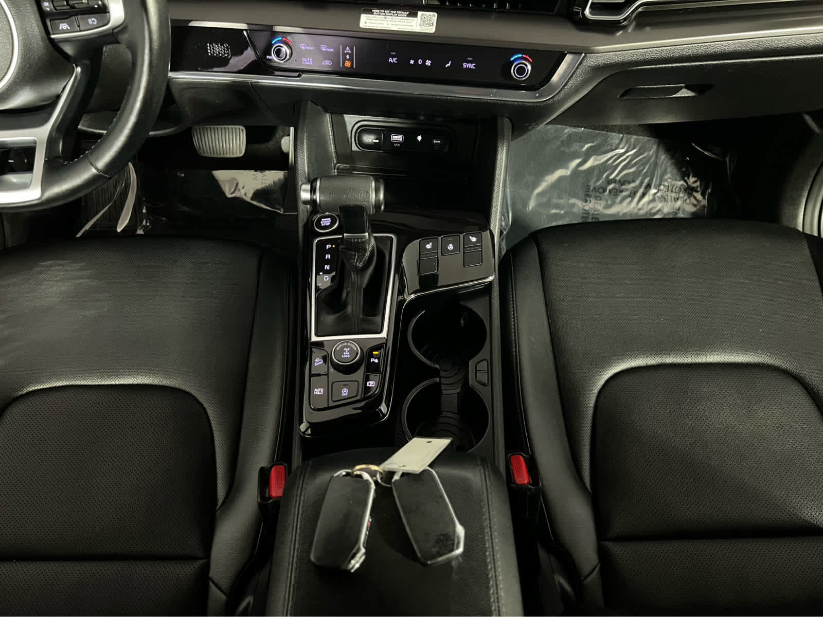 Used 2023 Kia Sportage EX AWD/4WD image 12