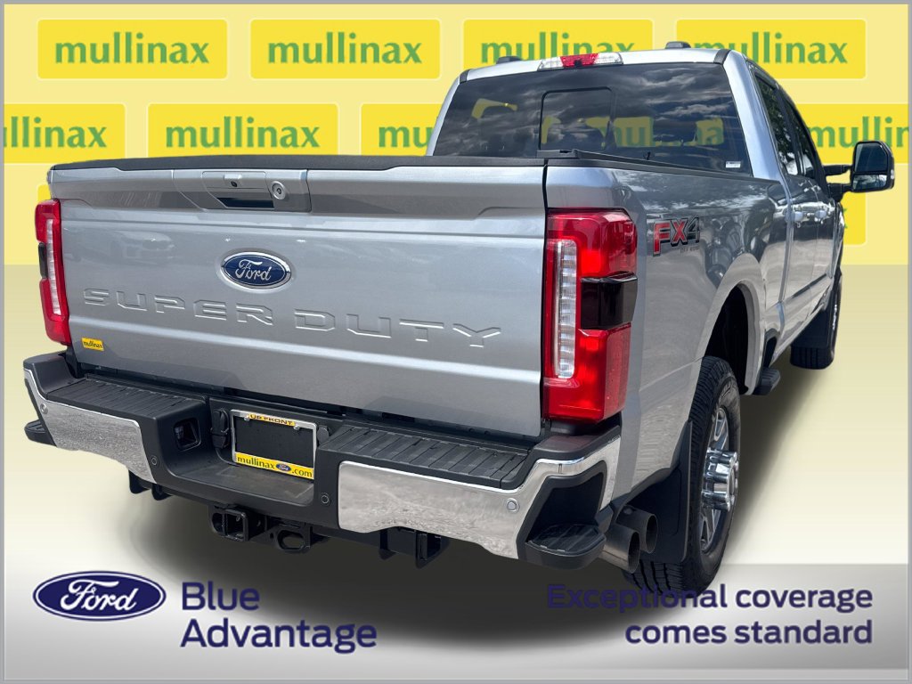 Used 2023 Ford F350 Lariat w/ Lariat Ultimate Package AWD/4WD image 4